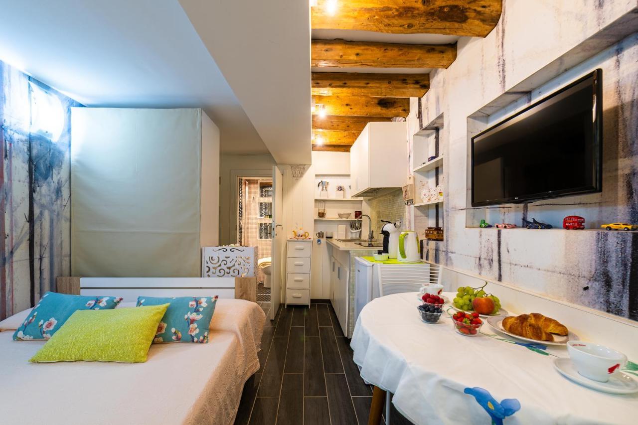 Ln Luxe Apartment Venice Canal View Exterior foto